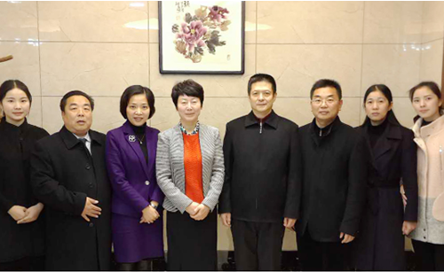 委托招商合作簽約,江西鷹潭市成為東方龍商務(wù)首批10個(gè)承接產(chǎn)業(yè)梯度轉(zhuǎn)移的重點(diǎn)落戶城市 委托招商合作簽約,江西鷹潭市成為東方龍商務(wù)首批10個(gè)承接產(chǎn)業(yè)梯度轉(zhuǎn)移的重點(diǎn)落戶城市