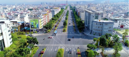 集團全力助推江西省鷹潭市月湖區(qū)委托招商引資，發(fā)揮多重優(yōu)勢，打造產(chǎn)業(yè)集群