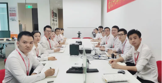 砥礪奮進(jìn)創(chuàng)佳績(jī)，為下半年開局夯實(shí)基礎(chǔ)！集團(tuán)舉行六月份暨上半年度工作總結(jié)表彰會(huì)