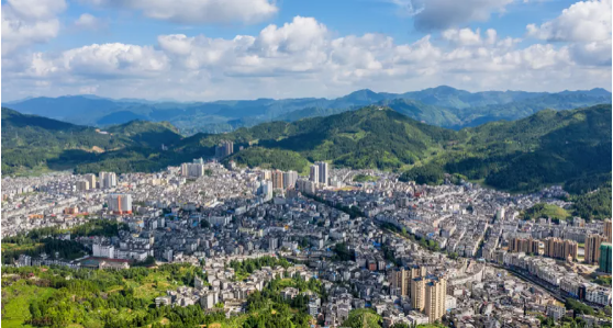 集團全力助推福建省周寧縣委托招商引資，打造宜居宜業(yè)宜游的“云端之城”