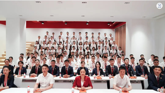  三地齊亮相，拼干勁，創(chuàng)戰(zhàn)績(jī)！集團(tuán)成功舉行9月份委托招商引資經(jīng)營服務(wù)分析暨“大干100天”動(dòng)員誓師大會(huì)