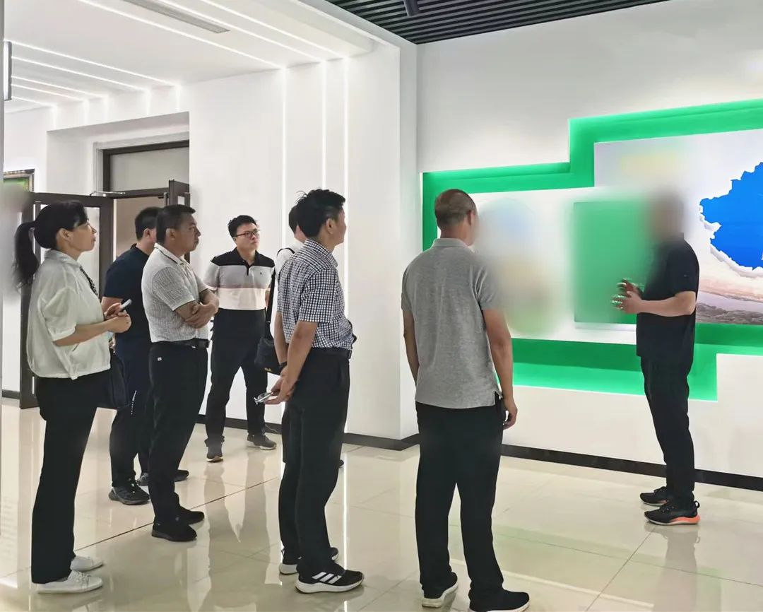 背景雄厚，高端建材領(lǐng)域知名供應(yīng)商！新疆某地方政府成功考察品牌高性能節(jié)能保溫材料投資選址項(xiàng)目