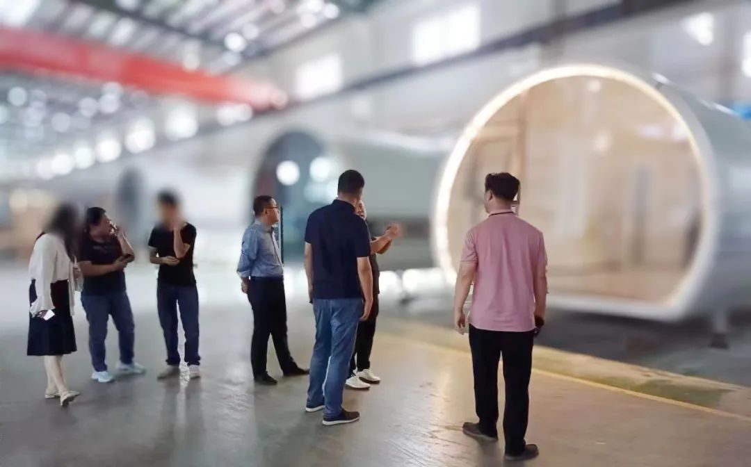 全國擁有150多個(gè)案例基地，100多項(xiàng)專利技術(shù)！寧夏某地方政府實(shí)地考察多點(diǎn)布局野外營地太空艙投資選址項(xiàng)目
